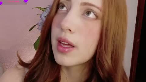 rebeccawhite_meow online show from July 23, 1:58 am