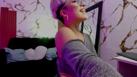 Snapshot of rebeka_baker chatting on September 10, 3:28 am REBEKA online show from September 10, 3:28 am