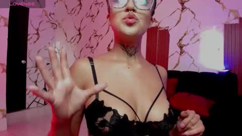 Snapshot of rebeka_baker chatting on October 10, 11:42 am REBEKA online show from October 10, 11:42 am