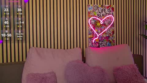 Snapshot of rebeldools chatting on November 30, 4:27 am rebeldools online show from November 30, 4:27 am