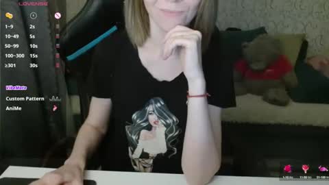 Snapshot of rebesaolset chatting on October 5, 3:21 pm RebesaOlset online show from October 5, 3:21 pm