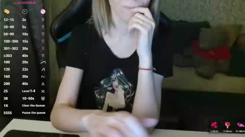 Snapshot of rebesaolset chatting on December 14, 4:34 pm RebesaOlset online show from December 14, 4:34 pm