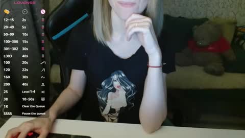 Snapshot of rebesaolset chatting on January 17, 4:22 pm RebesaOlset online show from January 17, 4:22 pm