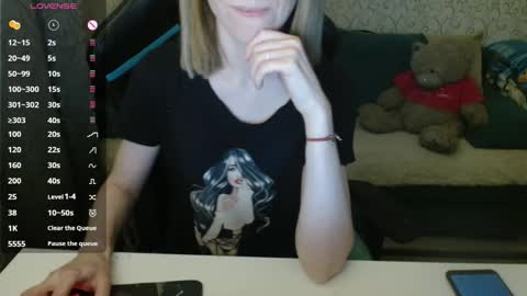 Snapshot of rebesaolset chatting on February 18, 3:52 pm RebesaOlset online show from February 18, 3:52 pm