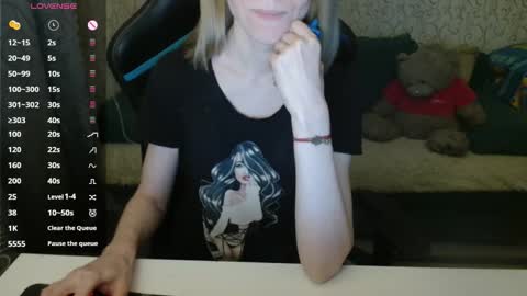 Snapshot of rebesaolset chatting on February 20, 3:12 pm RebesaOlset online show from February 20, 3:12 pm