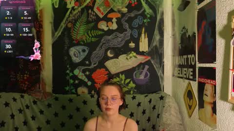 Lara online show from November 27, 8:55 pm