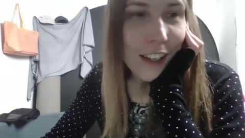 Keely KeKe Kiwi online show from November 21, 1:37 am