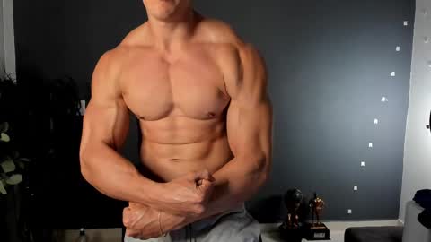 twitter REECET26 instagram RECCETAYLOR online show from February 25, 1:41 am