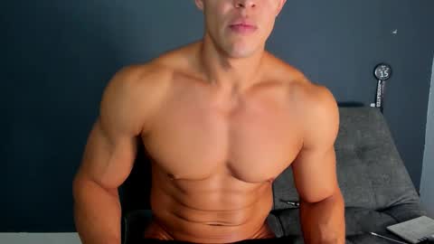 twitter REECET26 instagram RECCETAYLOR online show from November 24, 3:28 am