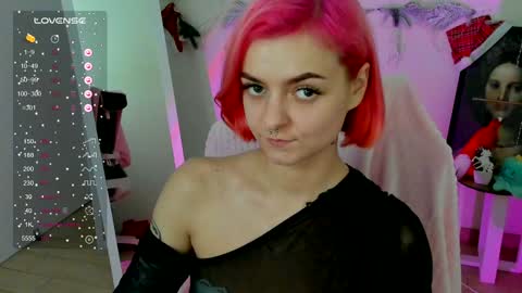 Bestie online show from December 9, 4:37 pm