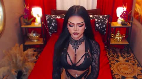 Snapshot of red_ivyy chatting on September 18, 7:49 pm AsianRedivy online show from September 18, 7:49 pm