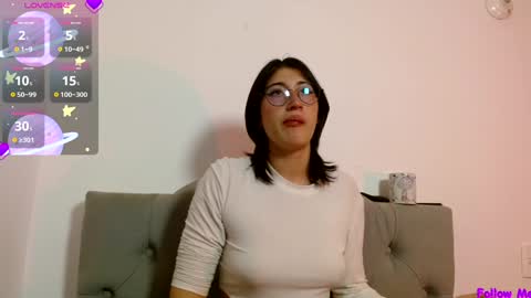 IG   OF red moonn online show from December 19, 2:35 pm