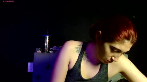 Snapshot of red_moonn chatting on January 7, 4:48 am IG OF red moonn online show from January 7, 4:48 am