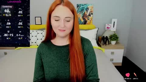 Snapshot of red_naughtyfox chatting on December 29, 10:14 pm Lessy Fox online show from December 29, 10:14 pm