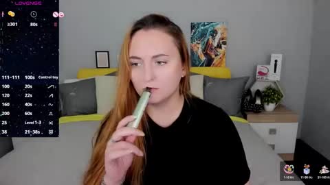 Snapshot of red_naughtyfox chatting on September 15, 5:46 pm Lessy Fox online show from September 15, 5:46 pm