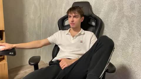 redbullshine online show from October 11, 2:44 am