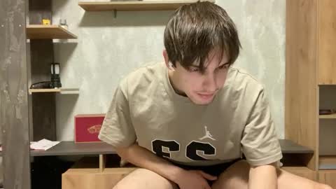 redbullshine online show from December 15, 11:47 am