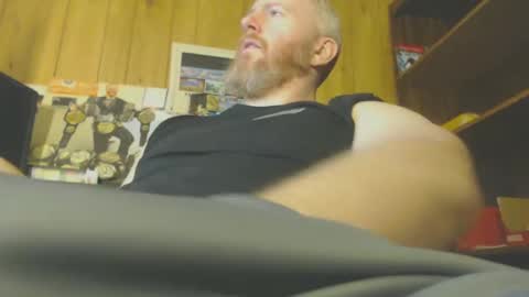 theredhead4fun online show from November 3, 6:09 pm