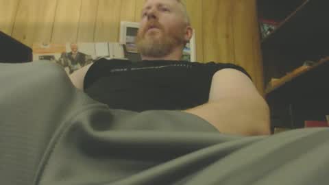 theredhead4fun online show from April 3, 7:56 pm