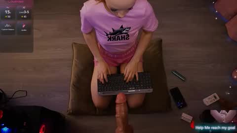 Redhead Shark online show from November 8, 1:22 pm