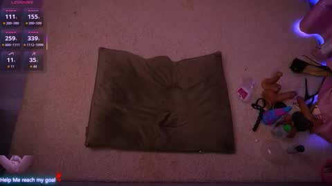 Redhead Shark online show from March 22, 1:14 pm