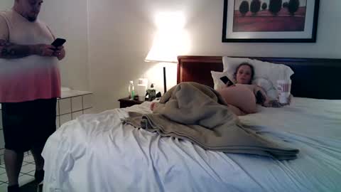 Lenae Redd online show from September 24, 5:00 am