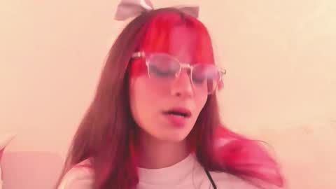 Snapshot of redmeloddy chatting on February 25, 7:58 pm Meloddy online show from February 25, 7:58 pm