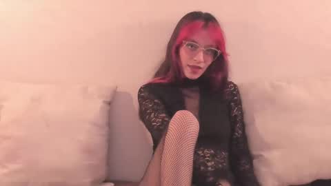 Snapshot of redmeloddy chatting on March 11, 7:47 pm Meloddy online show from March 11, 7:47 pm