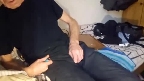 redrodridding online show from January 1, 1:05 pm