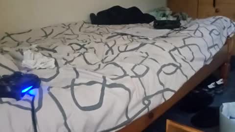 redrodridding online show from February 19, 3:49 pm