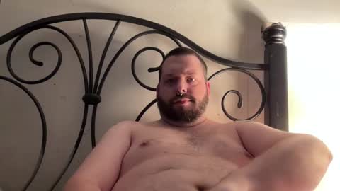 Snapshot of redsman1992 chatting on December 13, 9:24 am marlboroboy online show from December 13, 9:24 am