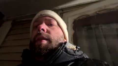 Snapshot of redsman1992 chatting on January 23, 10:54 am marlboroboy online show from January 23, 10:54 am