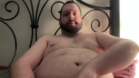 Snapshot of redsman1992 chatting on February 11, 10:15 am marlboroboy online show from February 11, 10:15 am