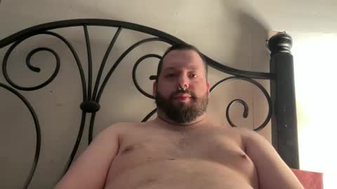 Snapshot of redsman1992 chatting on February 12, 10:35 am marlboroboy online show from February 12, 10:35 am