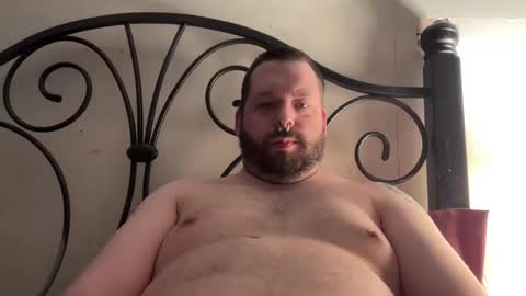 Snapshot of redsman1992 chatting on February 17, 8:52 am marlboroboy online show from February 17, 8:52 am