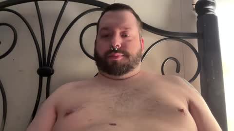 Snapshot of redsman1992 chatting on February 27, 9:54 am marlboroboy online show from February 27, 9:54 am