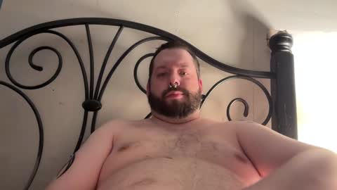 Snapshot of redsman1992 chatting on March 7, 9:40 am marlboroboy online show from March 7, 9:40 am