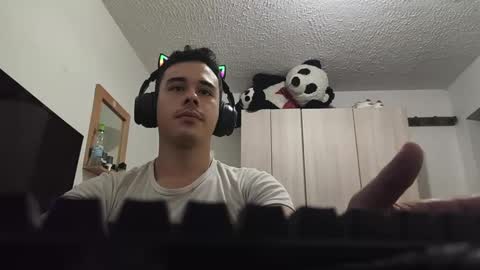 Snapshot of redsoul951869 chatting on September 12, 10:43 pm RedsoulReaver online show from September 12, 10:43 pm