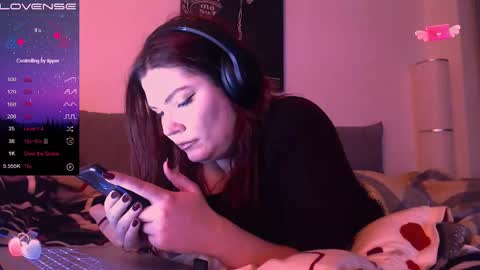 Snapshot of redyari chatting on December 7, 2:09 am Red online show from December 7, 2:09 am