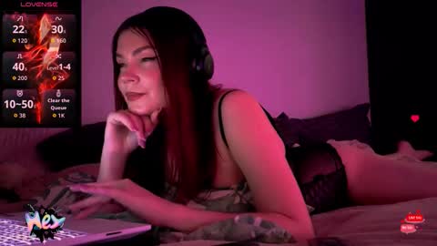 Red online show from June 5, 4:02 pm