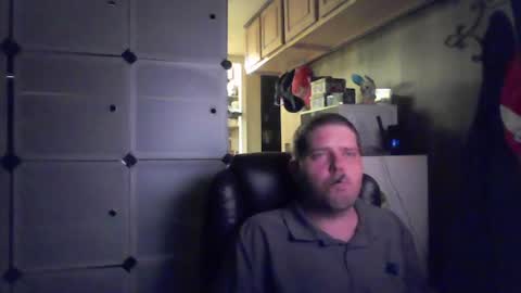 Snapshot of reecoiled chatting on June 20, 6:38 am reecoiled online show from June 20, 6:38 am