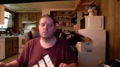 Snapshot of reecoiled chatting on July 19, 8:01 pm reecoiled online show from July 19, 8:01 pm