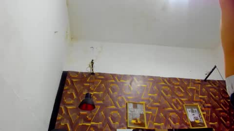 reed_kitty online show from December 5, 12:25 pm