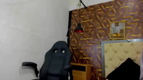 reed_kitty online show from December 14, 1:38 pm