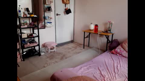 Snapshot of reen6969 chatting on January 25, 1:43 am Reen online show from January 25, 1:43 am