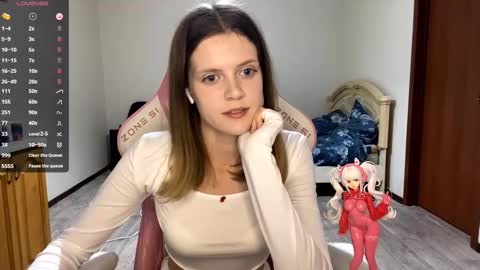 Lucy online show from September 20, 4:08 pm