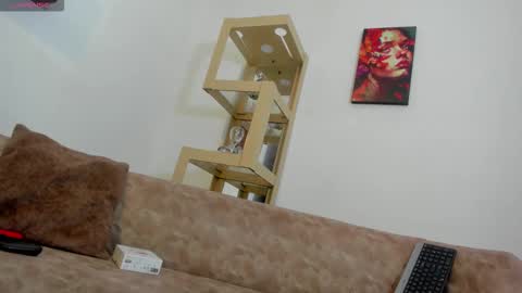 regiina_doll online show from January 11, 6:07 am