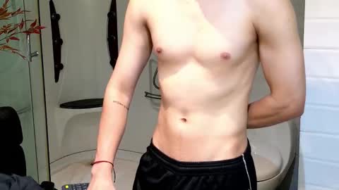 Snapshot of region911 chatting on March 24, 8:58 pm region911 online show from March 24, 8:58 pm