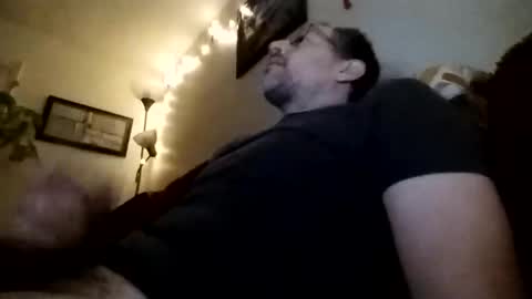 Snapshot of regularguy20 chatting on February 12, 8:49 am regularguy20 online show from February 12, 8:49 am