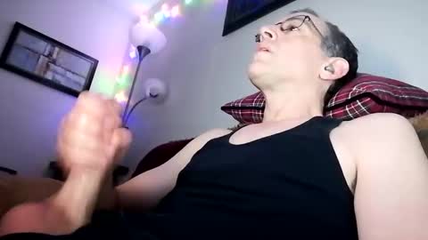 Snapshot of regularguy20 chatting on October 23, 9:30 am regularguy20 online show from October 23, 9:30 am